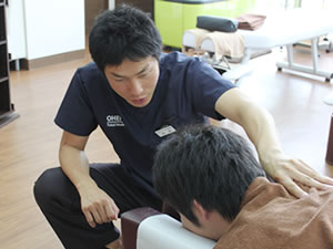 鈴鹿市　グランデ接骨院のムチウチ治療